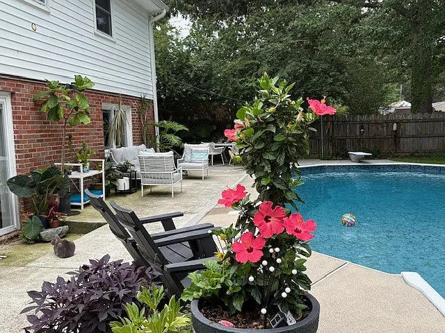 4140 Edinburgh Dr — Photo 3