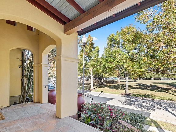 3rd image of 125 Elysian Fields Dr