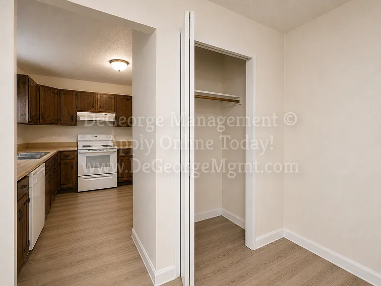 411 Madison St — Photo 12