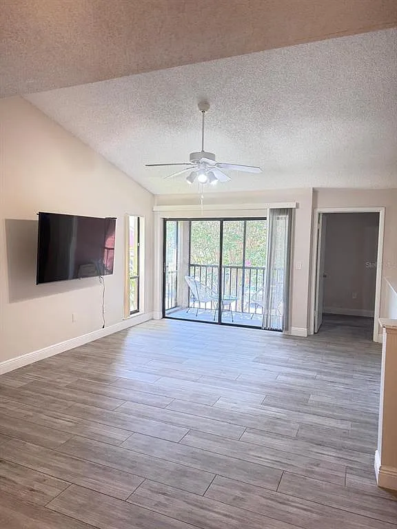 1 bed, 1.0 bath, 856 sqft, $1,650 — Photo 4