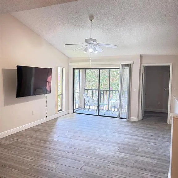 5555 Baywater Dr — Photo 4