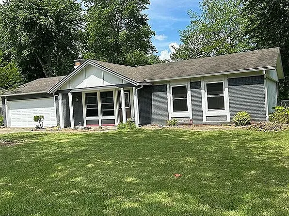 1400 Marilyn Dr, Carterville, IL 62918
