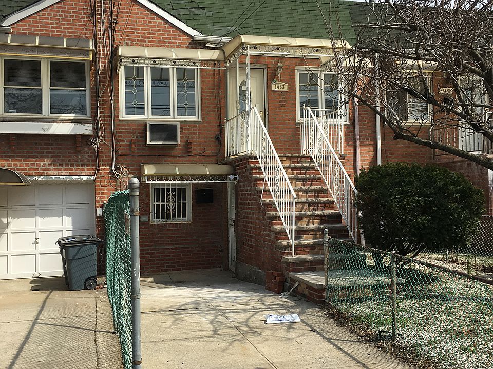 1st image of 1482 E 98 St.