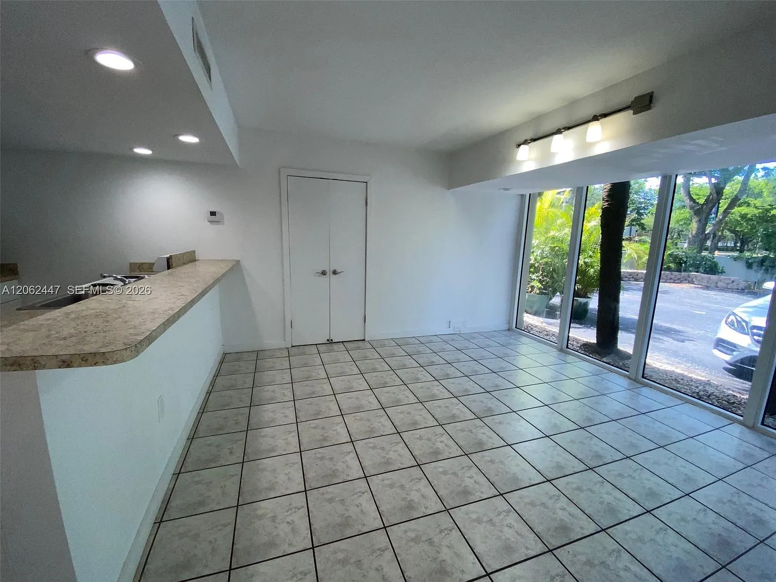 Miami Lakes-Lake Katharin — Photo 4