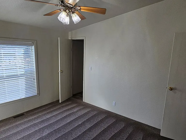 3312 Upper River Rd — Photo 12