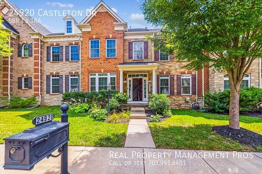 24920 Castleton Dr