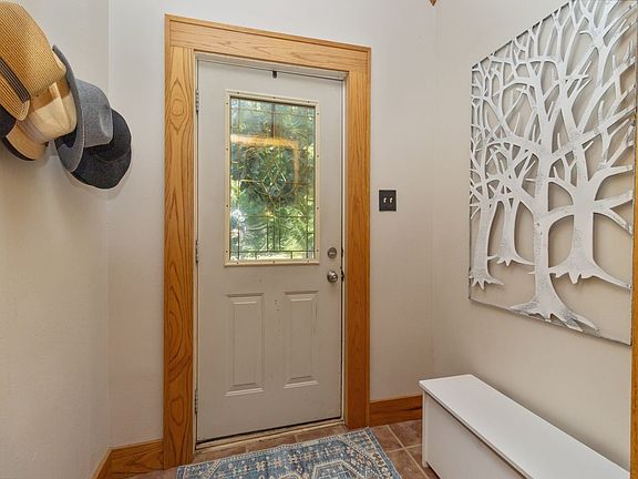 3rd image of 1320 43rd St