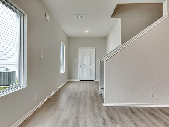 Hennersby Hollow - McKinney Interior Image 2