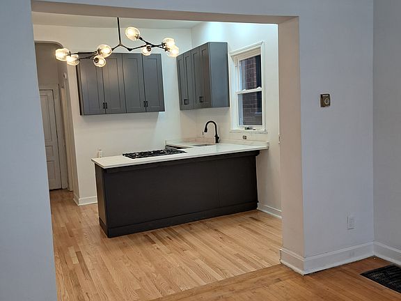 3rd image of 2623 N Southport Ave #1FFB