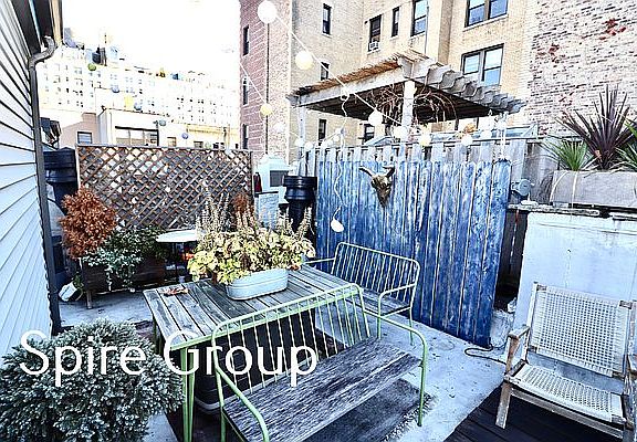 2nd image of 23 W 75th St APT 5a