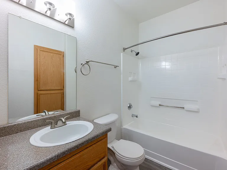 Cheyenne Villas — Photo 13