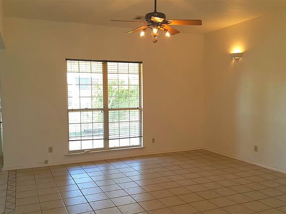 4th image of 1108 Mahar Dr