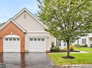 135 Burholme Dr, Hamilton, NJ