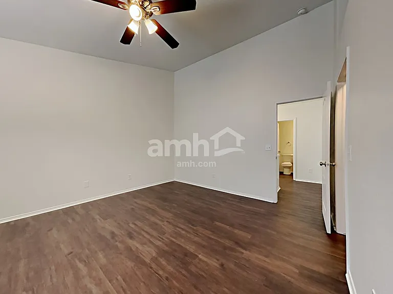 5052 Sacred Feather Dr — Photo 7