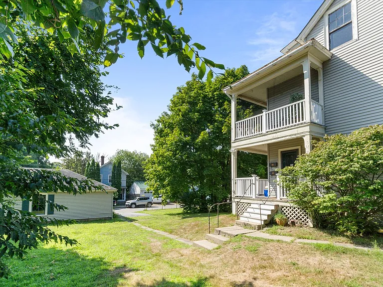 34 Lyndon St #A — Photo 22