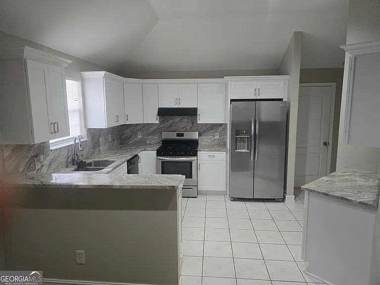 293 Eagle Way — Photo 4