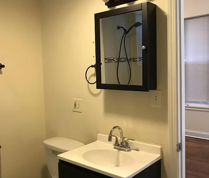 1322 W 18th Pl #1F — Photo 7