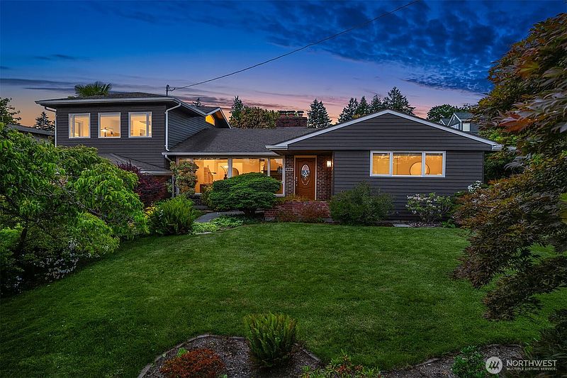 3rd image of 1333 98th Avenue NE