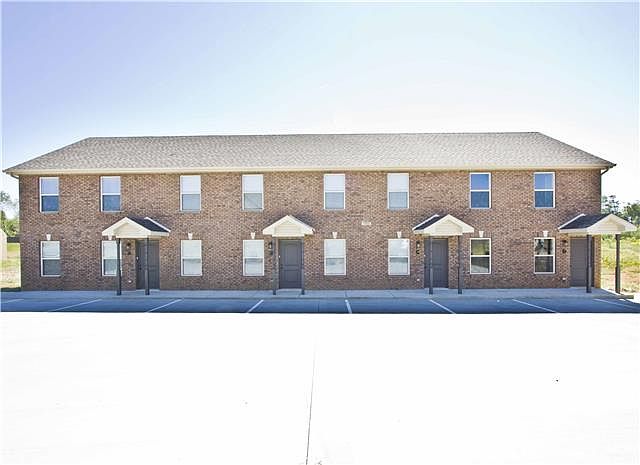 1st image of 1705 Manning Dr APT D