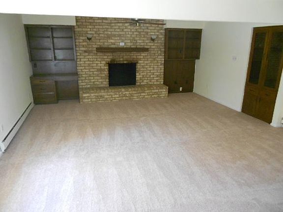 2nd image of 511 Royal Crest Dr