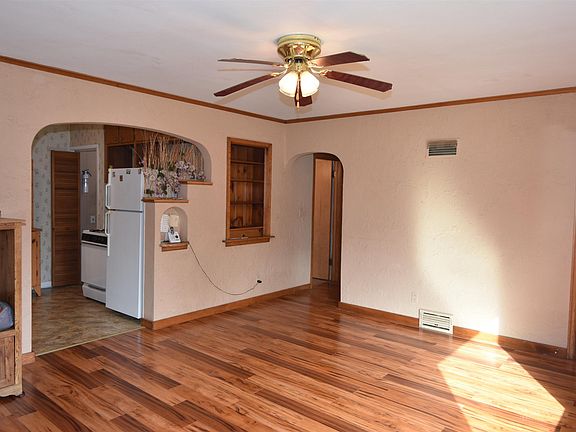 3rd image of 4205 N Columbus Ave