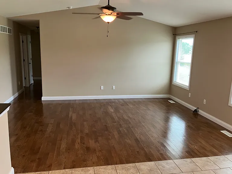 147 Shadow Pointe Dr — Photo 8