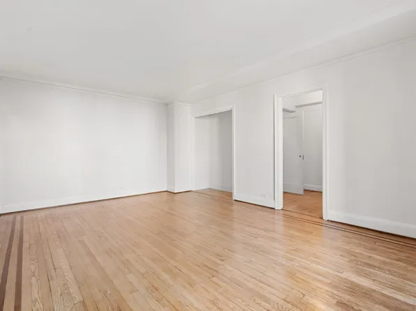 235 East 22nd Street image 5 of 19