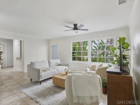 8888 Jaylee Ave, Spring Valley, CA 91977