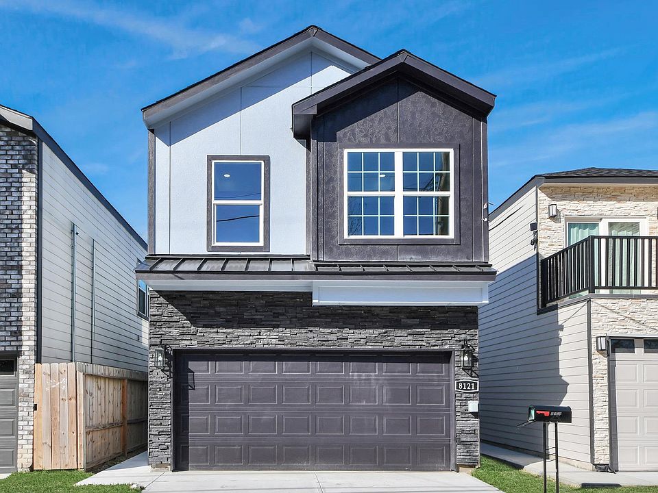 1st image of 8121 Venus St