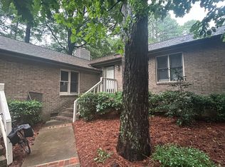 300 W Woodcroft Pkwy APT 26B, Durham, NC 27713