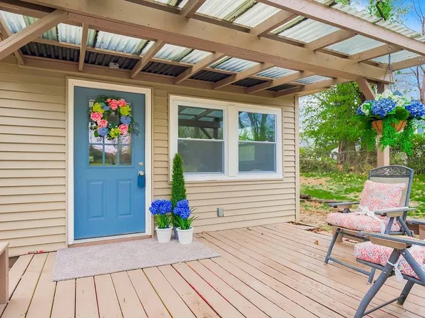 2419 S 13th Ter, Kansas City, KS 66103