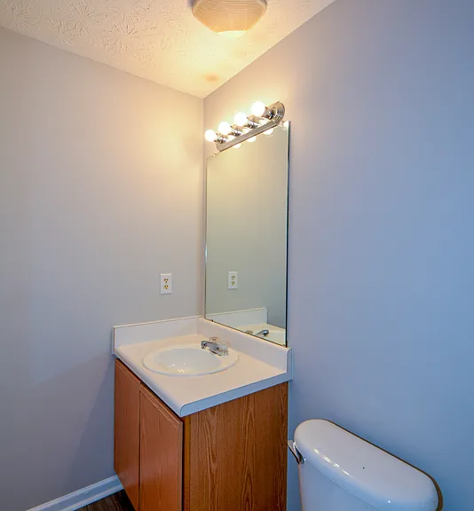 7302 Fairington Village Dr — Photo 21