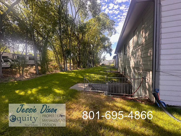 223 W 2350 N #C — Photo 16