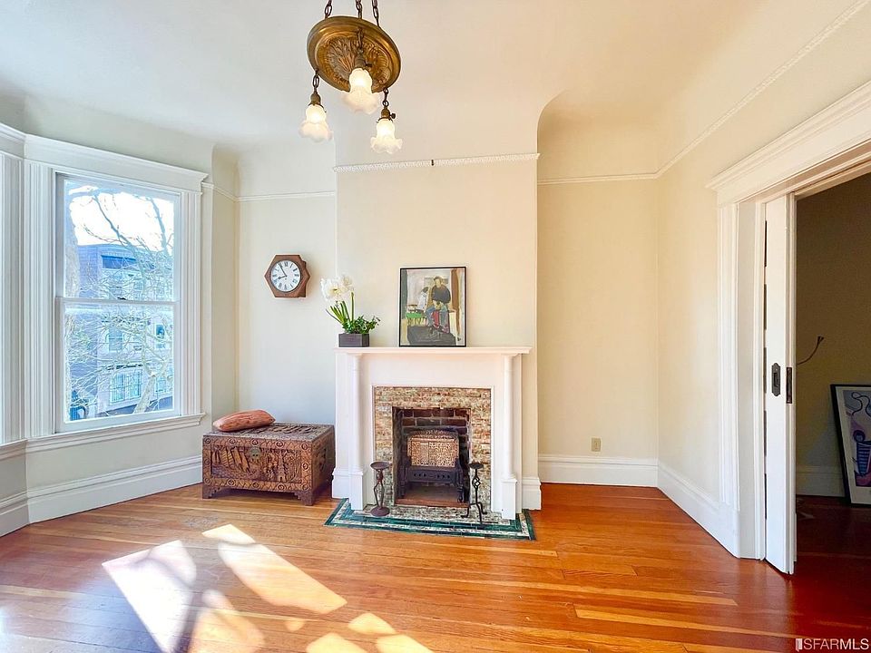 1st image of 1566 Waller St