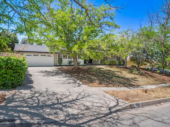 38537 Desert View Dr, Palmdale, CA 93551