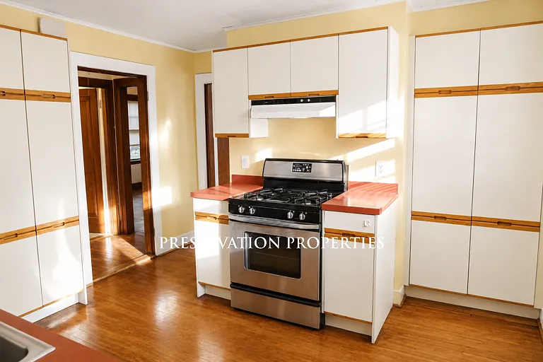 2 bed, $2,850 — Photo 4