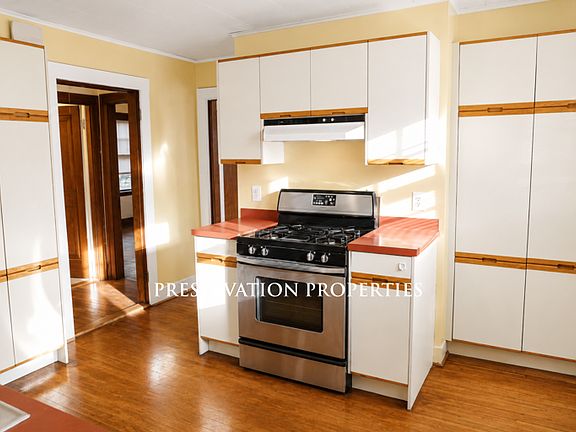 4th image of 13 Kilburn Rd #1