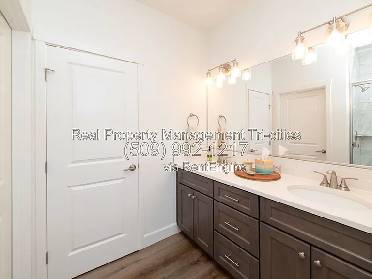 8004 Massey Dr — Photo 14