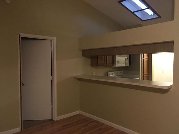 2nd image of 6209 Fernwood Dr