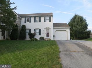 417 Groffdale Rd, Quarryville, PA 17566