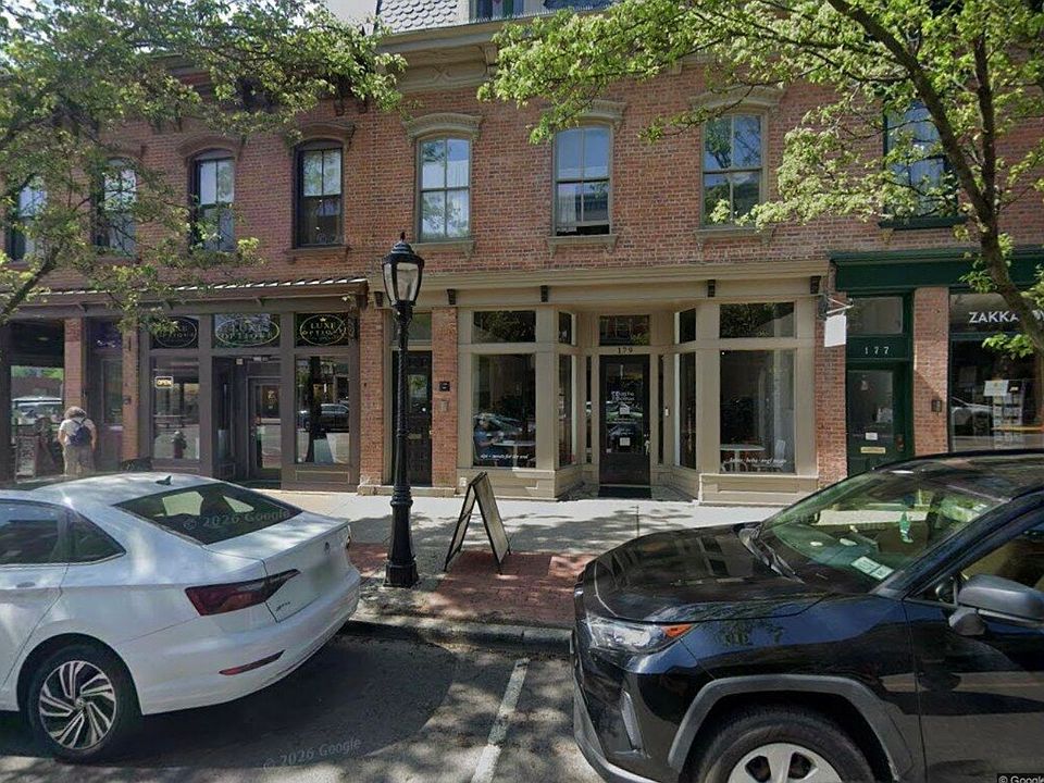 1st image of 179 Main St #3