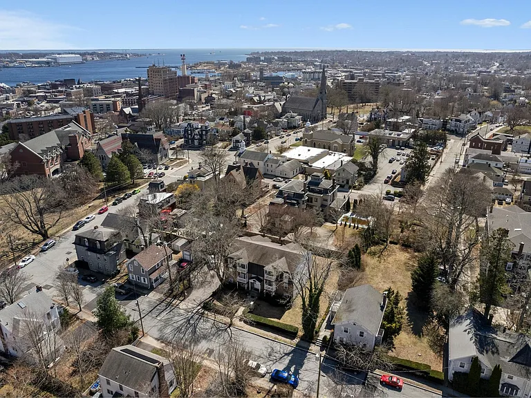 14 Bristol St — Photo 3