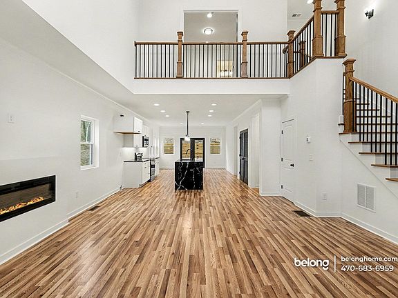 5th image of 3220 Sweetbriar Dr