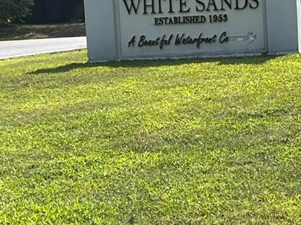 8202 Sycamore Rd, Lusby, MD 20657