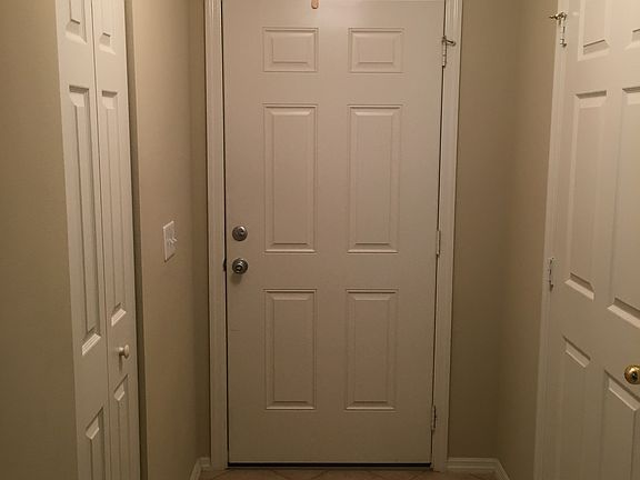 5th image of 630 Old Pine Ct