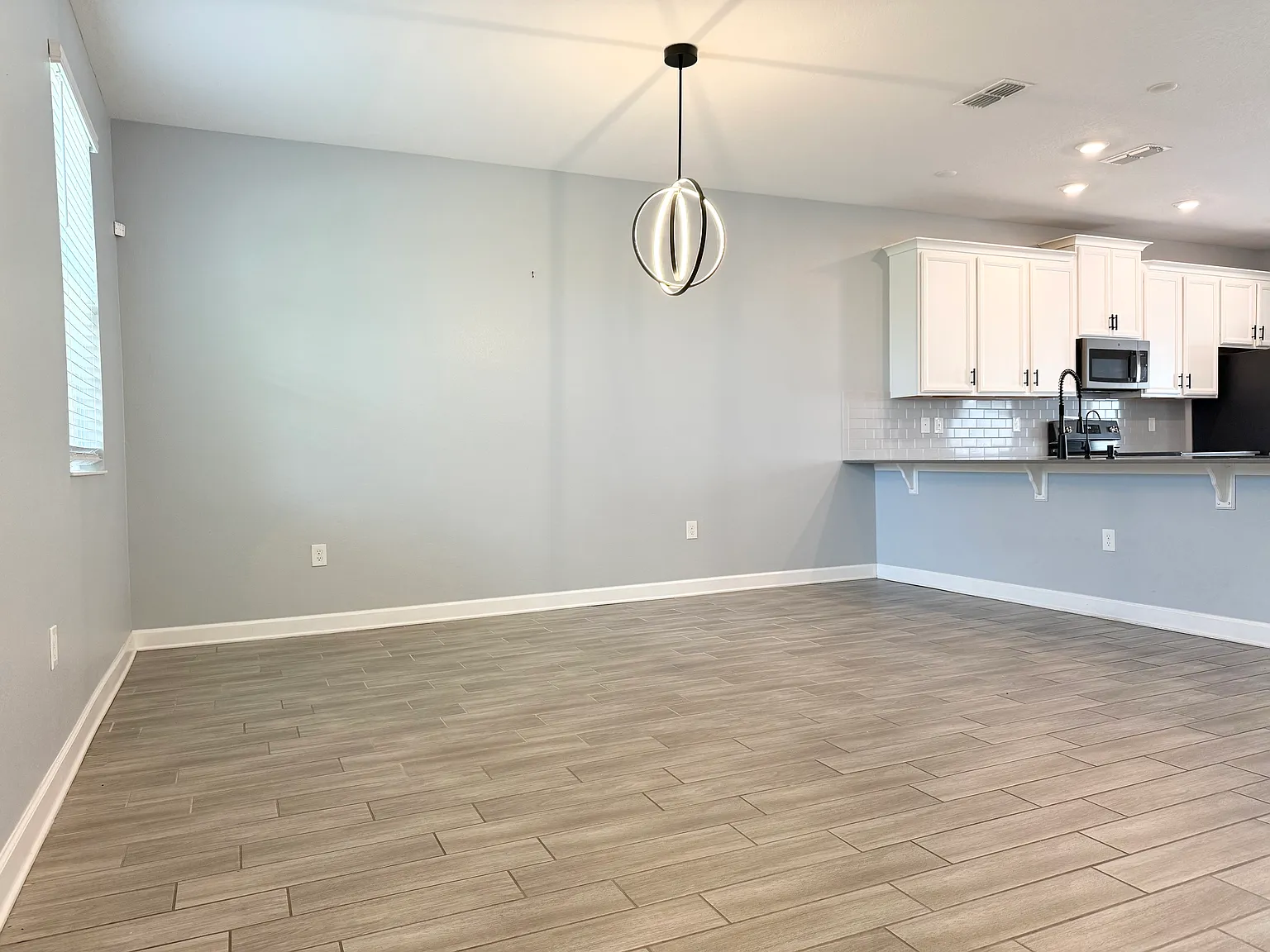 3 bed, 1628 sqft, $2,600 — Photo 4