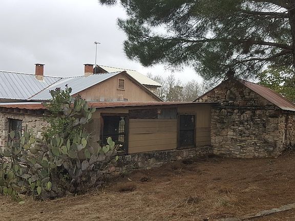 3rd image of 103 Griffin Ln