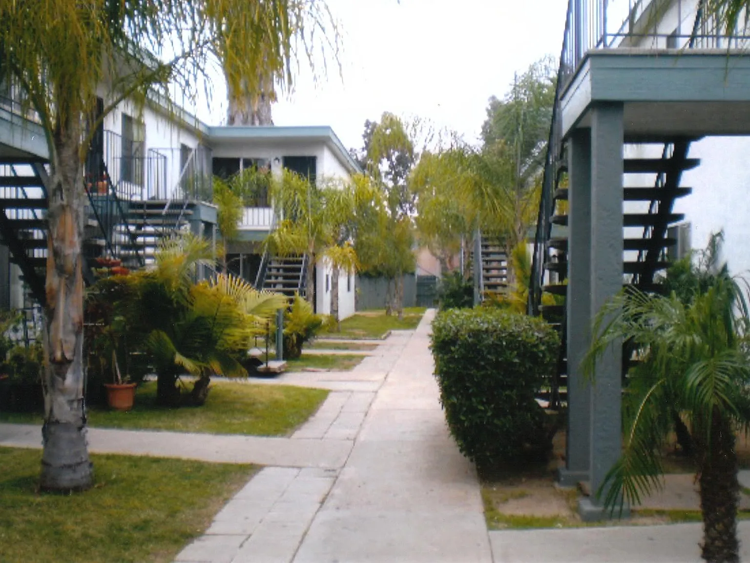 2 bed, 825 sqft, $1,995 — Photo 3
