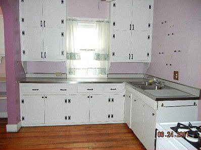 4th image of 343 Knecht Dr