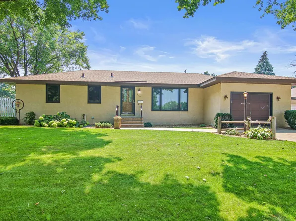 610 57th Ave NE, Fridley, MN 55432